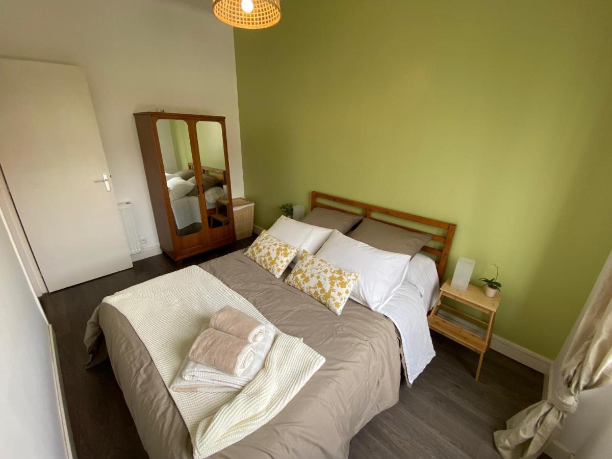 Appartement Spacieux Avec Balcon Et Parking Брест Екстериор снимка