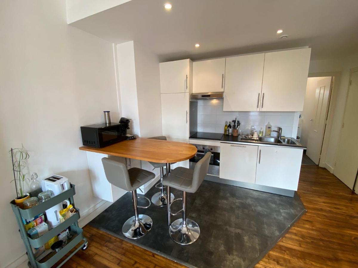Appartement Spacieux Avec Balcon Et Parking Брест Екстериор снимка