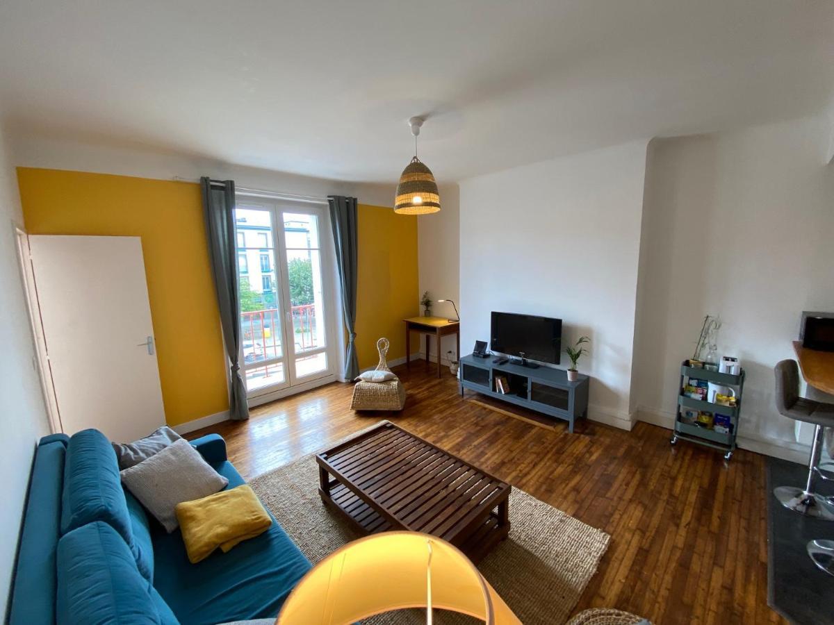 Appartement Spacieux Avec Balcon Et Parking Брест Екстериор снимка