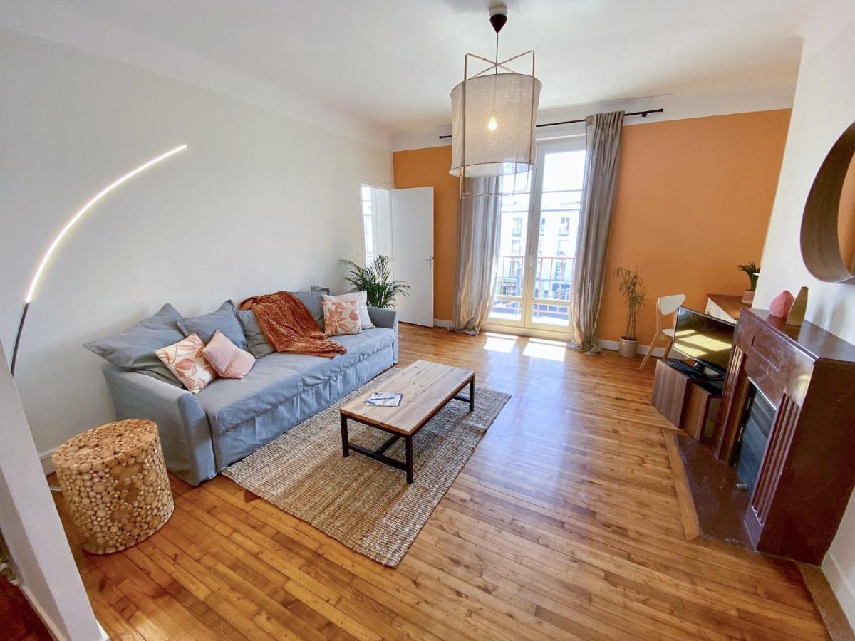 Appartement Spacieux Avec Balcon Et Parking Брест Екстериор снимка