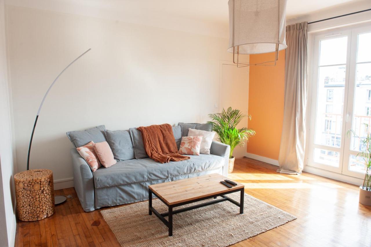 Appartement Spacieux Avec Balcon Et Parking Брест Екстериор снимка