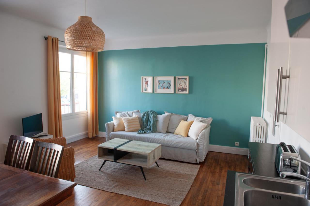 Appartement Spacieux Avec Balcon Et Parking Брест Екстериор снимка