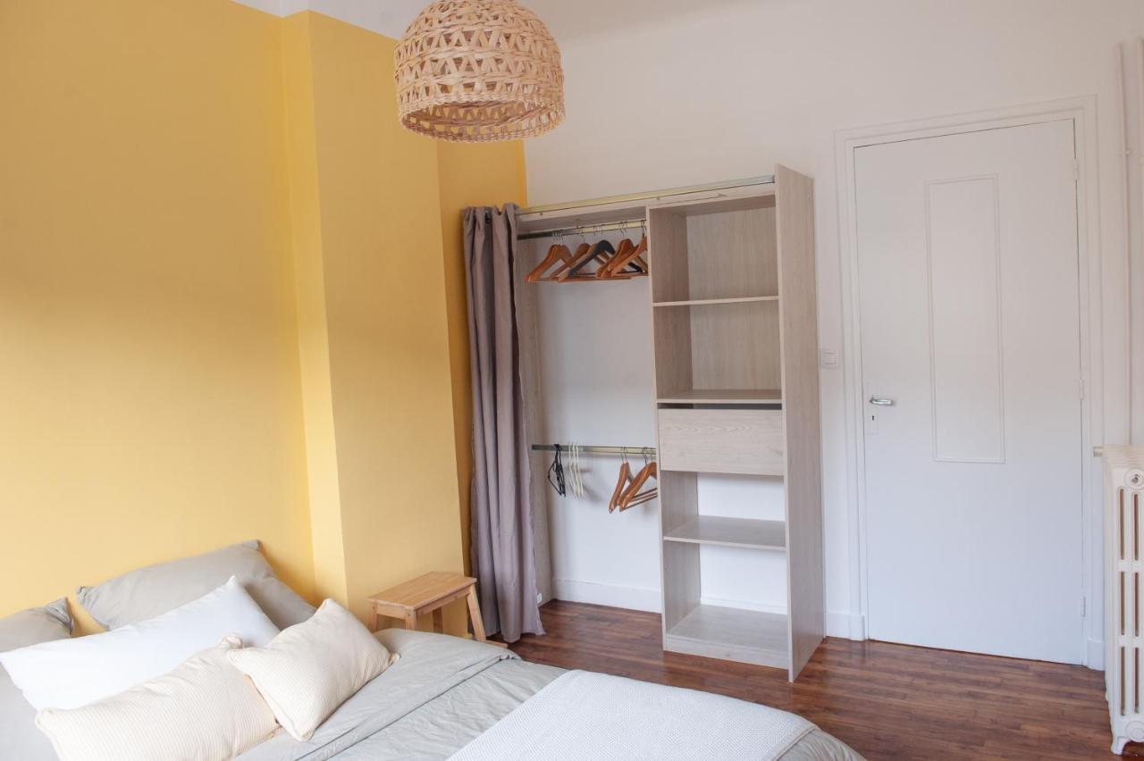 Appartement Spacieux Avec Balcon Et Parking Брест Екстериор снимка