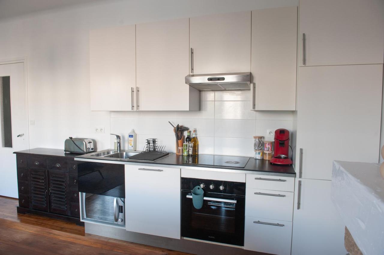 Appartement Spacieux Avec Balcon Et Parking Брест Екстериор снимка